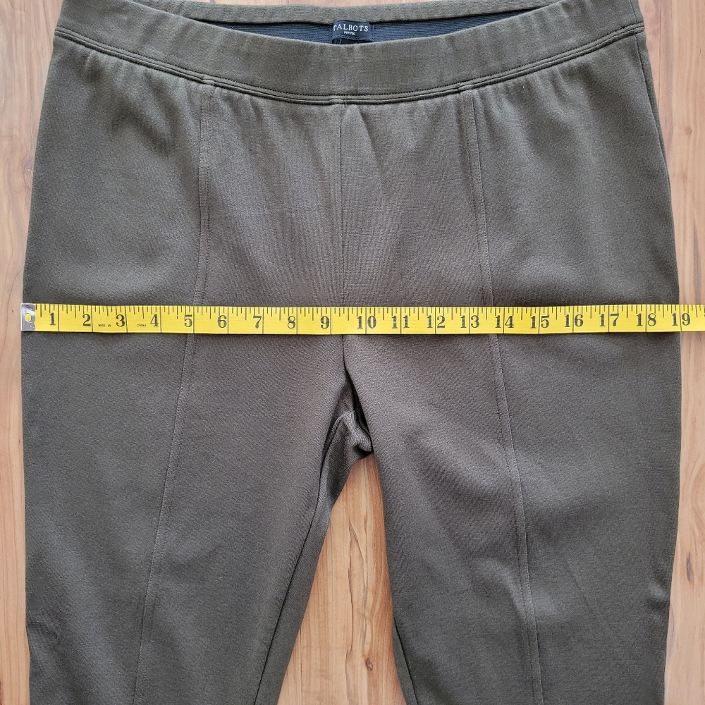 Talbots Pants Pull On Olive Geen Stretch Logo Snap Ankle Dark Academia Size LP - Picture 14 of 17